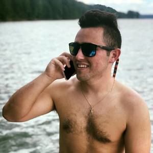 Meet your Posher, Zach